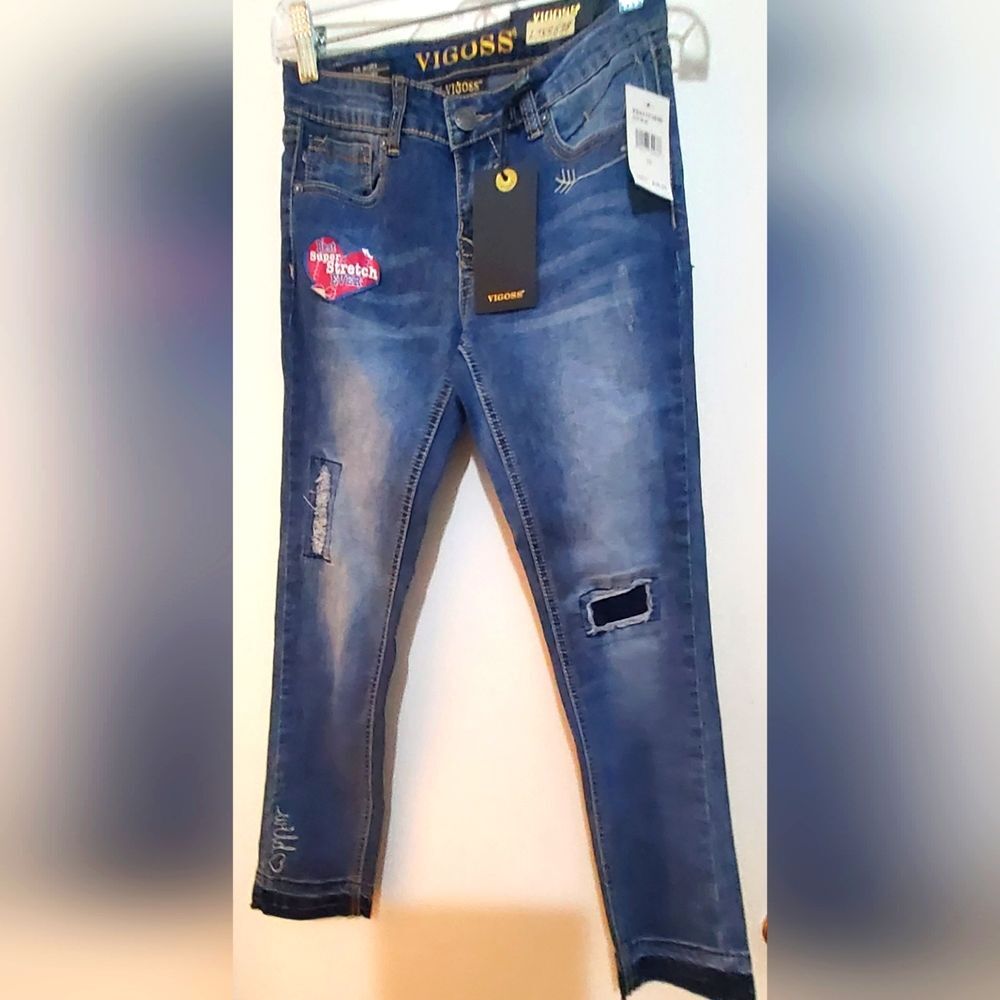 Vigoss Girls Jeans size 10.    LJNS038